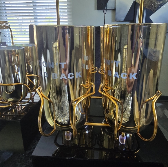 **SOLD**Who's Your Caddy 4 Glasses w/ Carrier - Picture 5 of 7